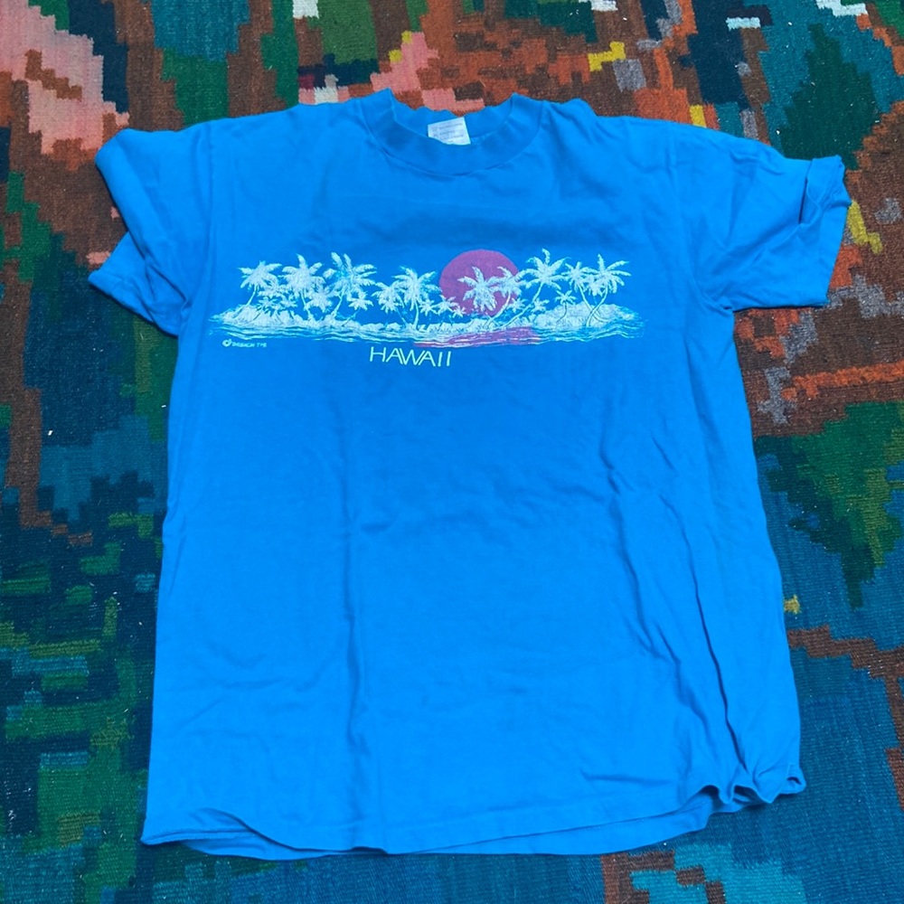 Blue Hawaii tee